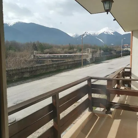 Sunny By The Lift In Appartamento