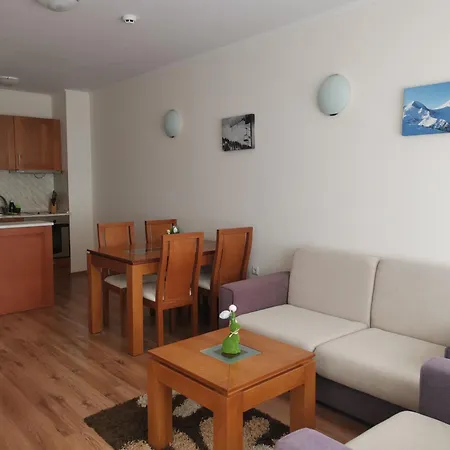 Sunny - Cozy By Gondola Lift, Fast Wi-fi And Mountain View Apartmán *